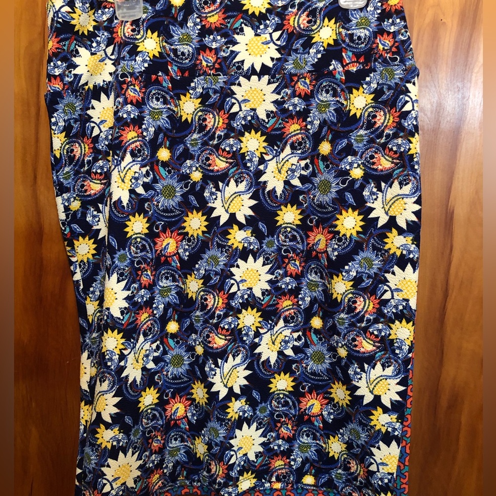 Lula roe skirt
